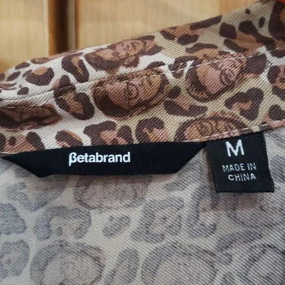 Betabrand Ruth Bader Ginsburg buttondown. - Picture 3 of 4